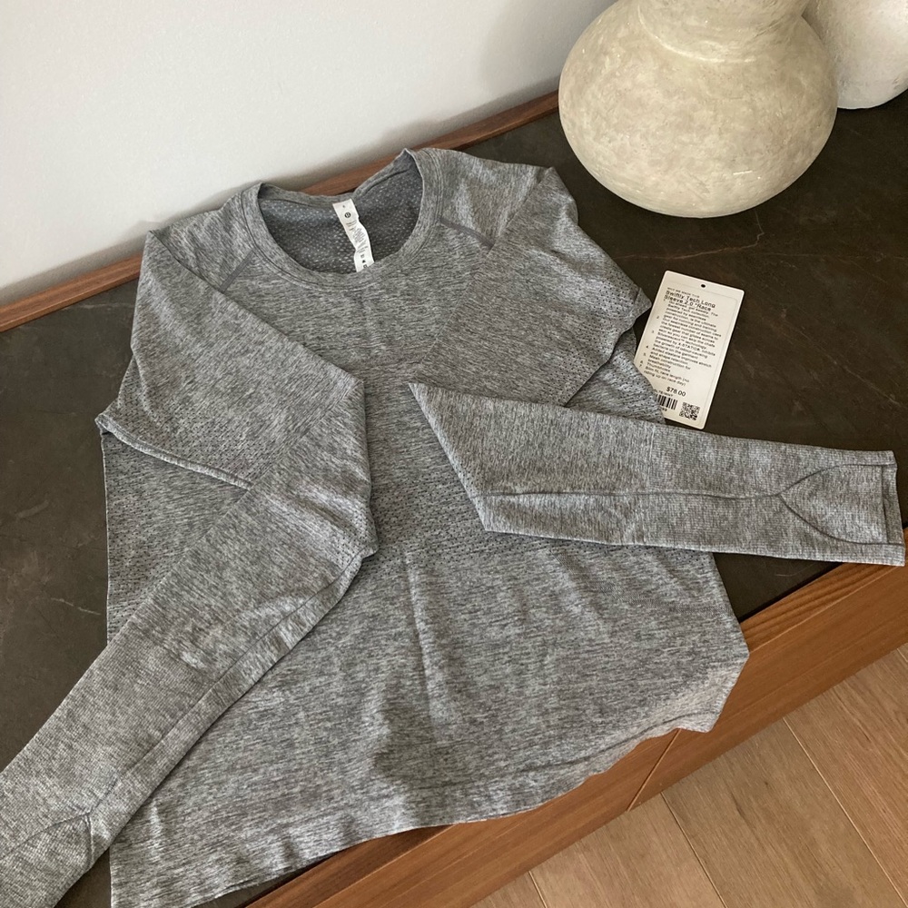 NWT Lululemon swiftly tech race length long sleeve 6